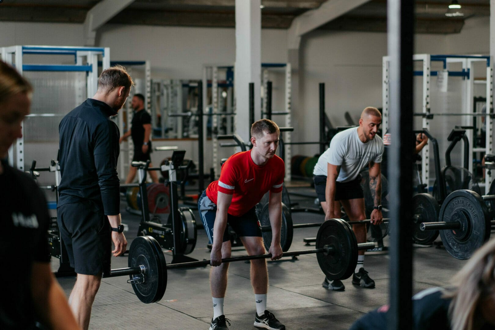 Coach taking a beginners class at Gym66. the best gym in cheltenham